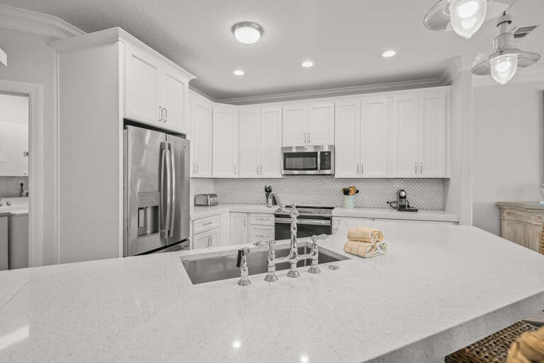 Fully equipped kitchen