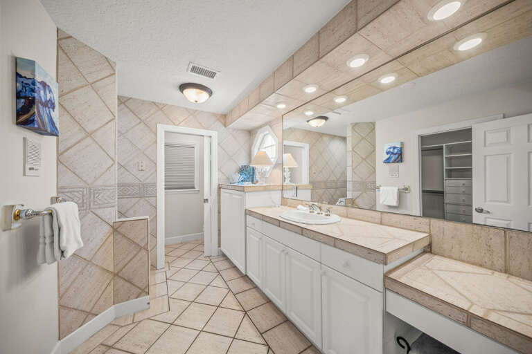 Primary Bedroom (2nd floor), Ensuite Bathroom