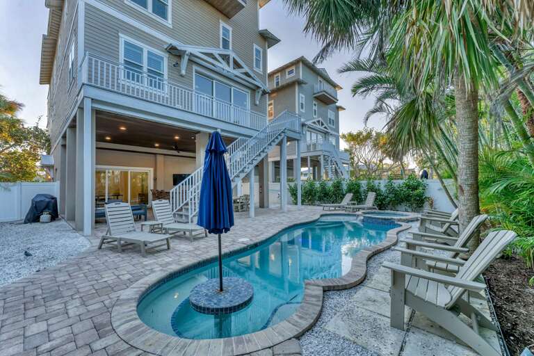 Swim Up Bar