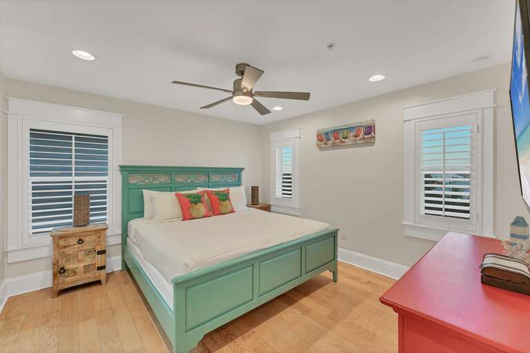 Fifth Bedroom, King
