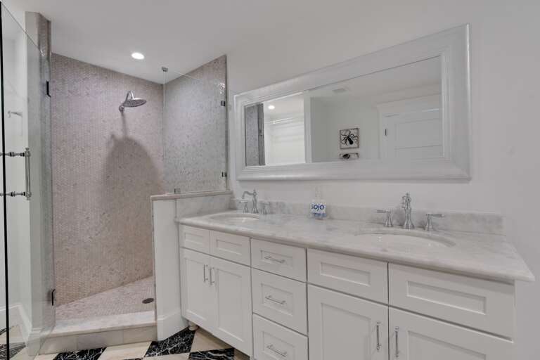 Second Bathroom, Ensuite