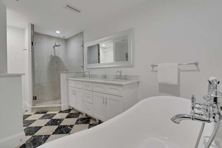 Second Bathroom, Ensuite