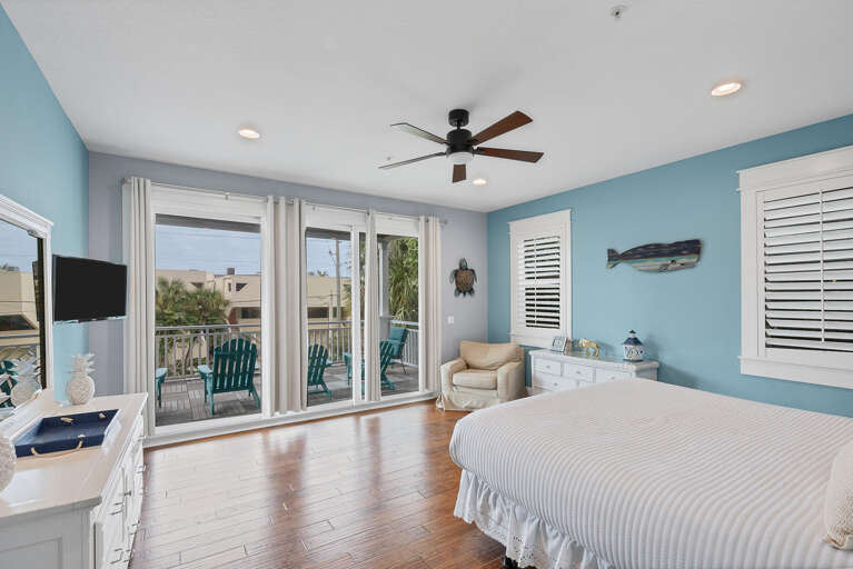 Second Bedroom (2nd floor), King bed