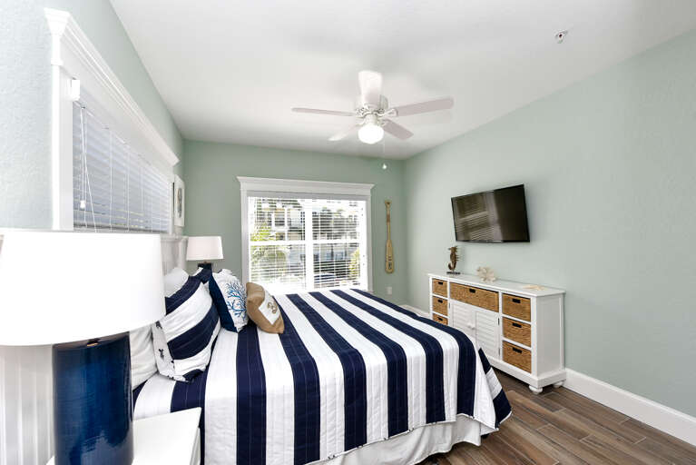 Third Bedroom, King bed