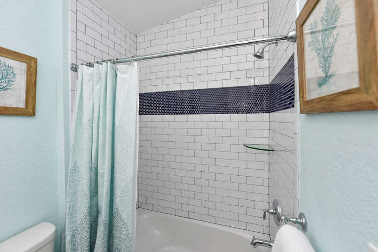 Seventh Bedroom, Ensuite Bathroom