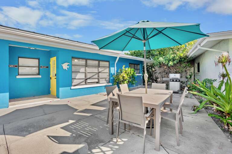 Outdoor Dining and Grill
