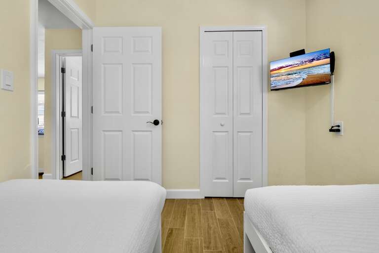 Second Bedroom, Two twin beds