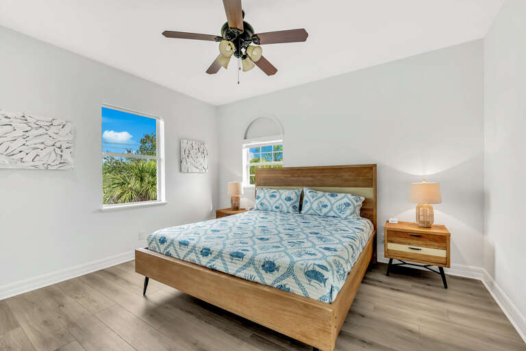 Third Bedroom, King bed