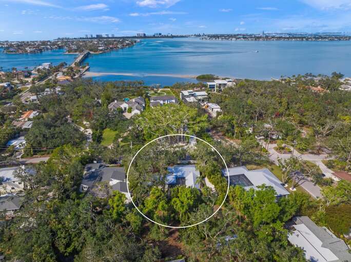 The Shaded Sanctuary - Siesta Key Luxury Rental Properties