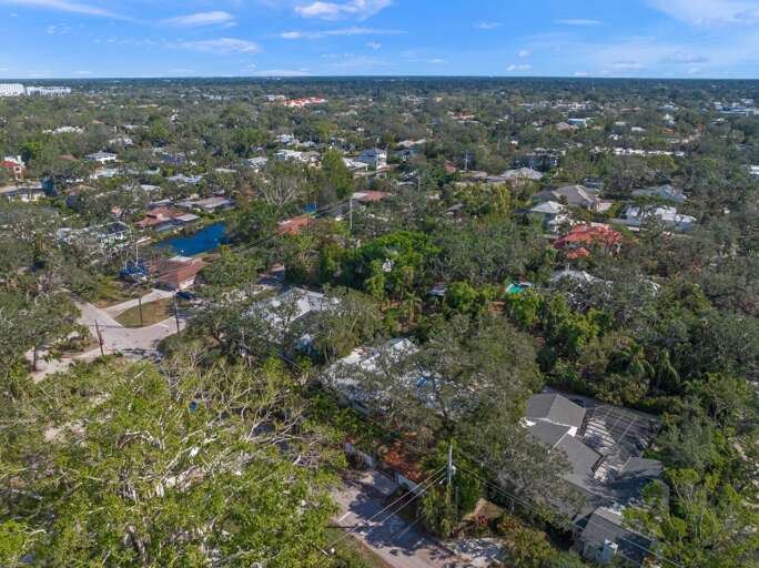 The Shaded Sanctuary - Siesta Key Luxury Rental Properties
