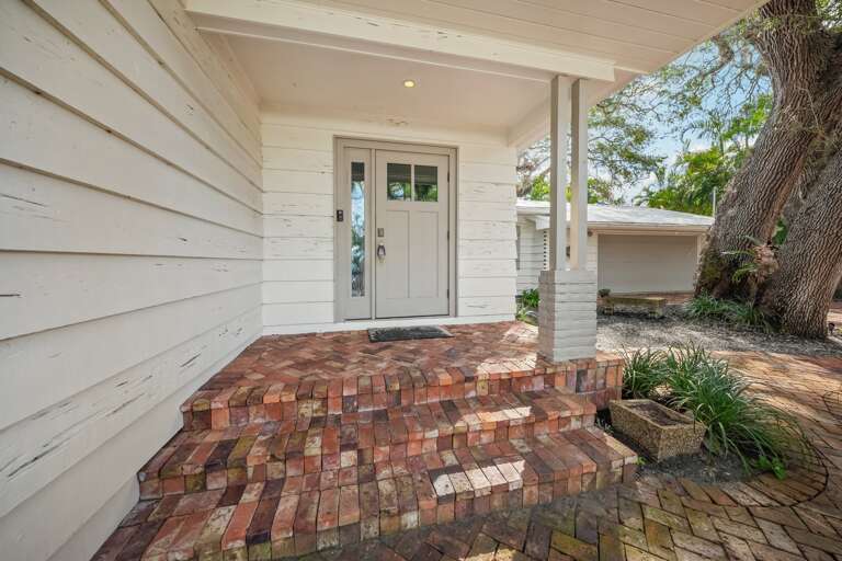 The Shaded Sanctuary - Siesta Key Luxury Rental Properties