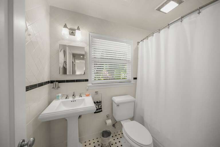 The Shaded Sanctuary - Siesta Key Luxury Rental Properties
