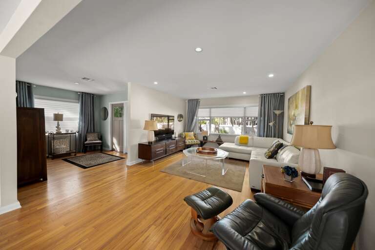 The Shaded Sanctuary - Siesta Key Luxury Rental Properties