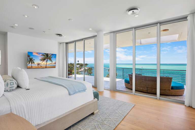 Primary Bedroom, King with private Gulf views