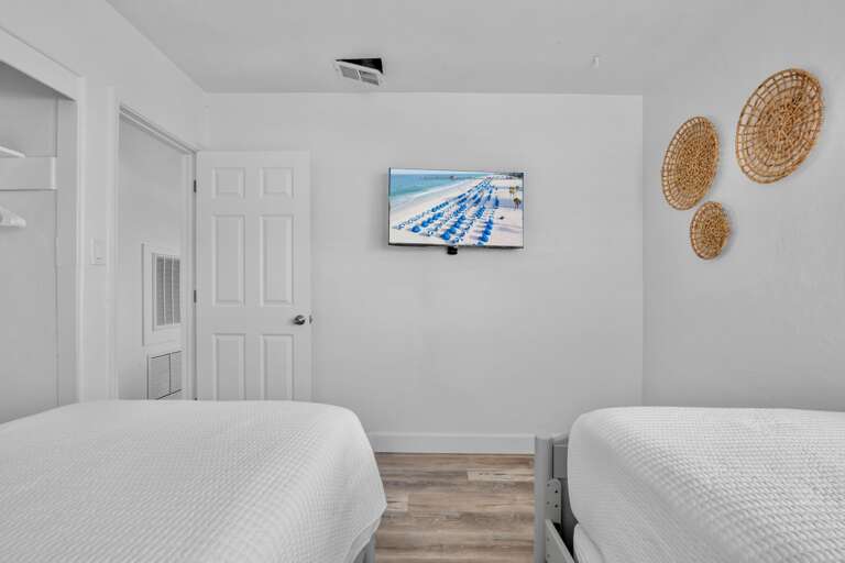 Second Bedroom, Two twin beds