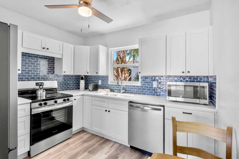 Spacious kitchen with appliances
