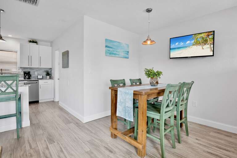 Dining Space for Group Gatherings