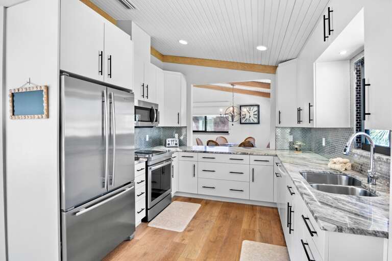 Fully Equipped Kitchen with Appliances