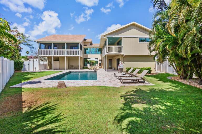 Private Pool with Sun Loungers