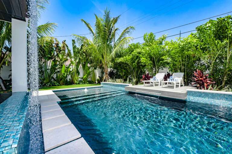 Private Pool with Sun Loungers