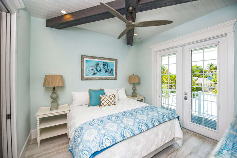 Sixth Bedroom (2nd floor), King bed