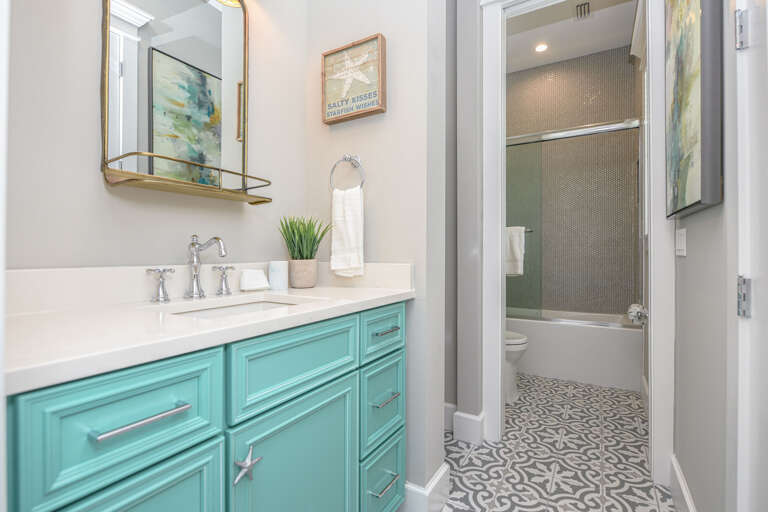 Seventh Ensuite Bathroom