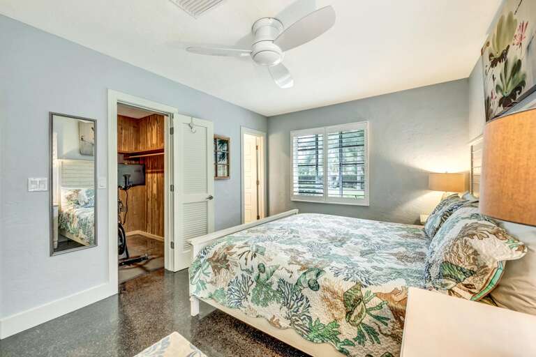Second Bedroom, King bed with Peloton Closet