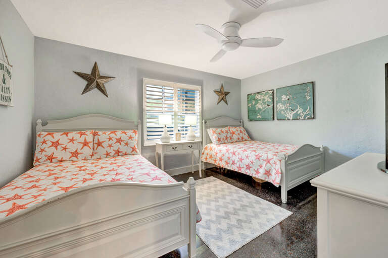 Fourth Bedroom, Two Twin beds