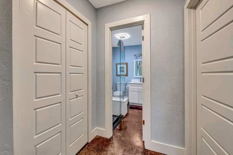 Master King Bedroom Ensuite Bath and Closet