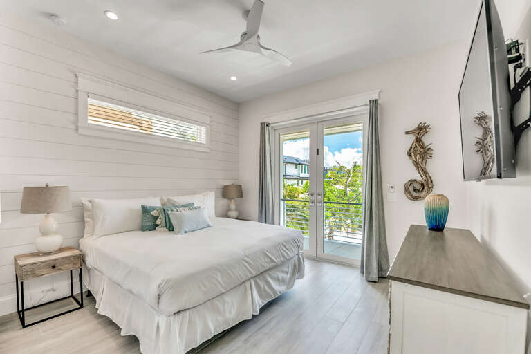 Fifth Bedroom, 2nd floor - King