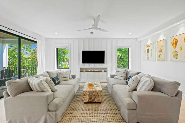 Living Area, Queen sleeper sofa and TV