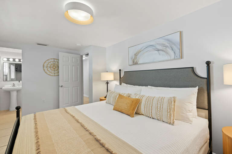 Primary Bedroom - King