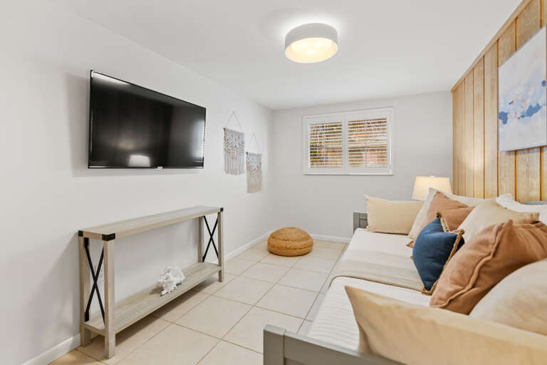 Second Bedroom - Twin Bedroom with Trundle