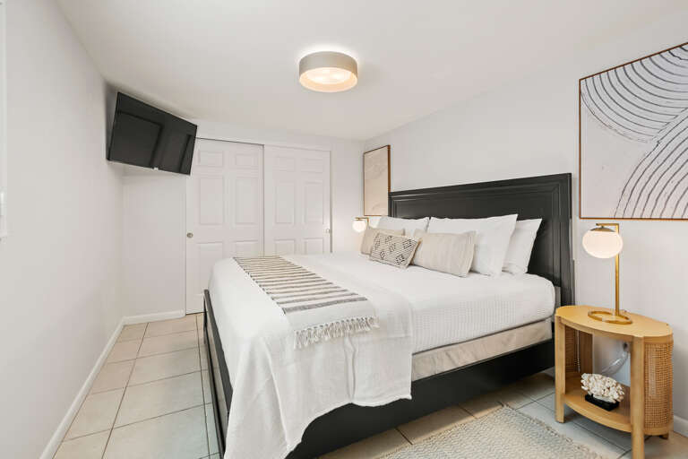 Primary Bedroom - King
