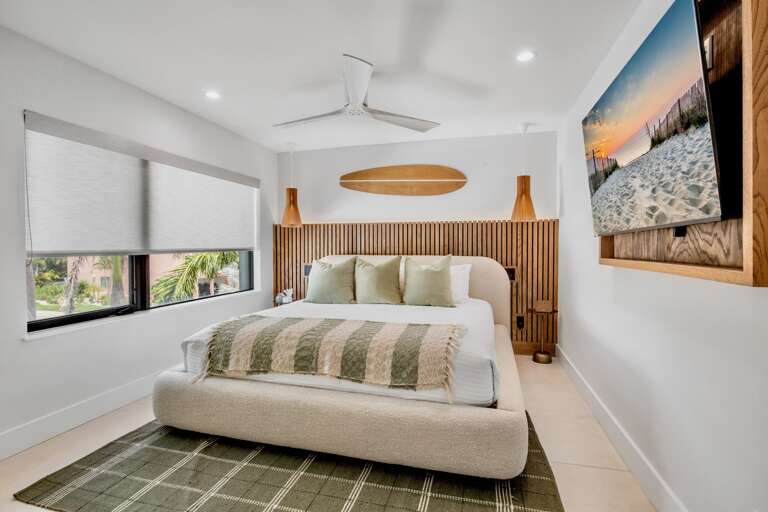 Second Bedroom, King bed