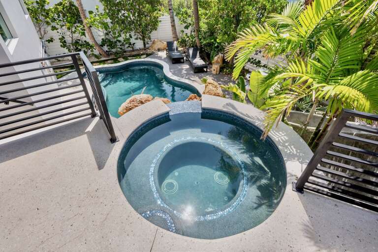 Pool and Spa Retreat