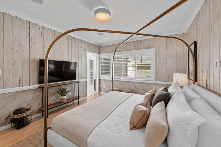 Primary Bedroom - King