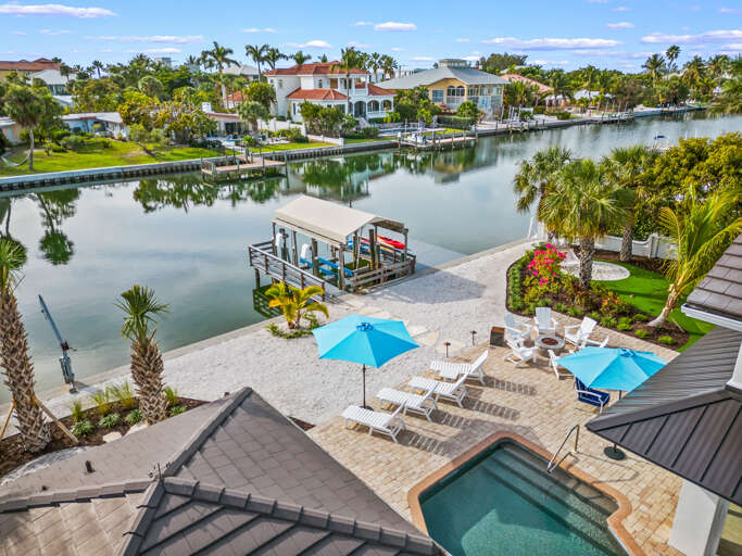 Manatee Cove - By Lido Key Vacations