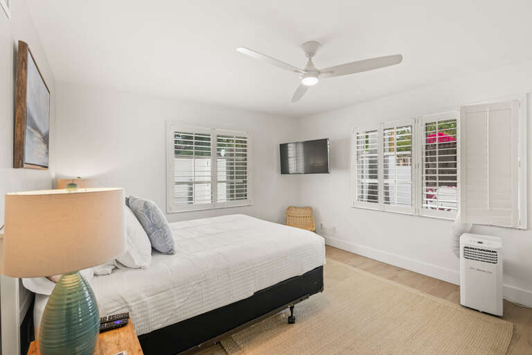 Third Bedroom - Queen
