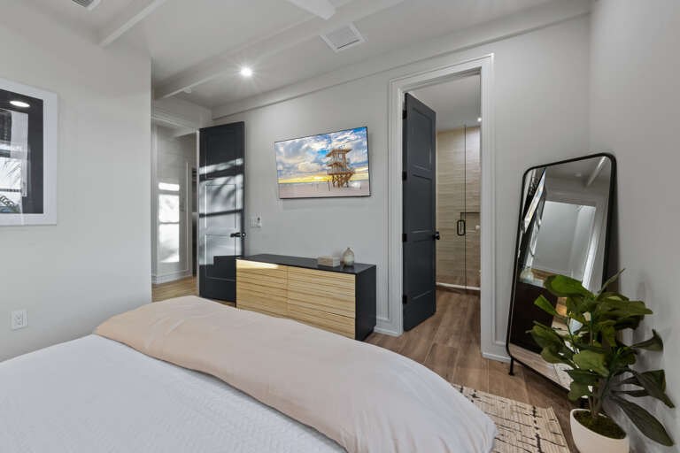 Third Bedroom - King