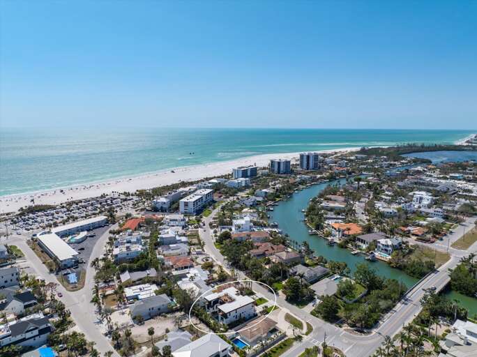 Easy Access to the Beach!