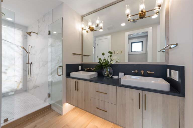 Primary Bathroom, Ensuite