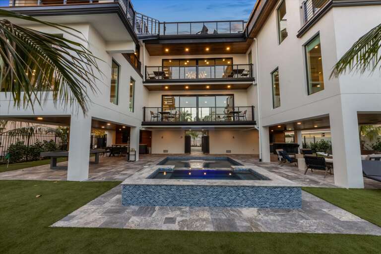 Lido Luxe Estate by Lido Key Vacations