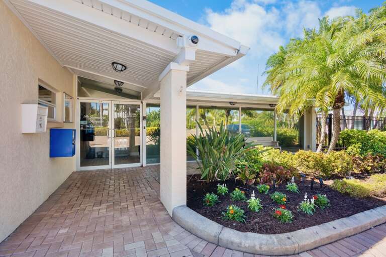 Jamaica Royale - Tropical Sands Accommodations