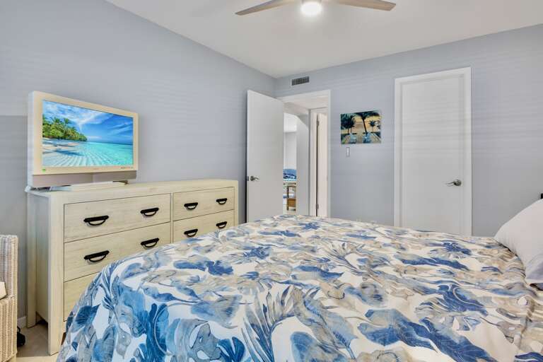 Sunset Royale 208 by Tropical Sands Accommodations