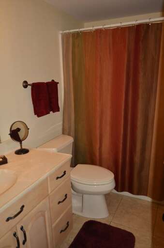 Guest Bedroom, Ensuite Bathroom