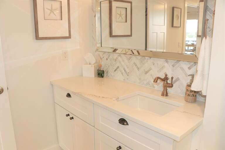 Primary Bathroom, Ensuite