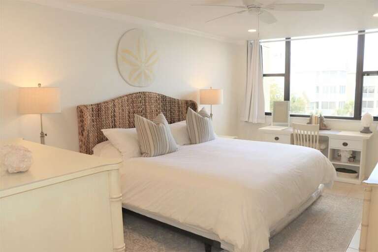 Primary Bedroom, King