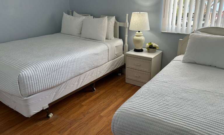 Second Bedroom, One queen bed and one twin bed