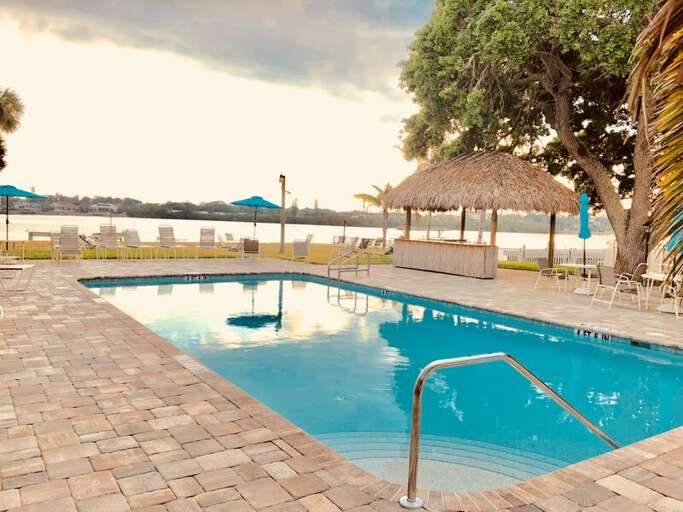 Community pool